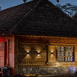 BrightRay – Outdoor 4 LED Solar Wall Lights