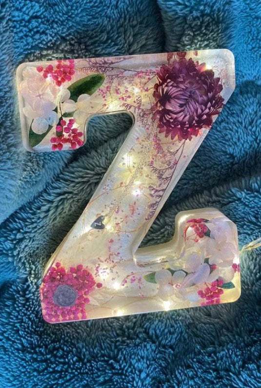 PetalAura – Dreamy Handmade Flower Lamp