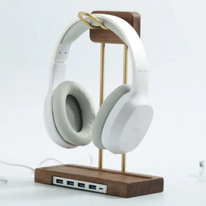 AuralNest – Wooden USB Headphone Holder