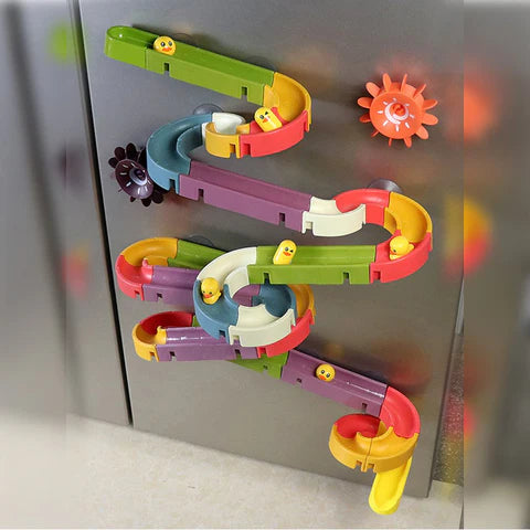 DuckDash โ Fast-Sliding Water Play Game