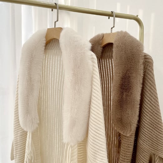 Knitted Fringed Fur-Neck Shawl marnetic