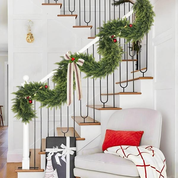 EverCedar – Realistic Winter Garland