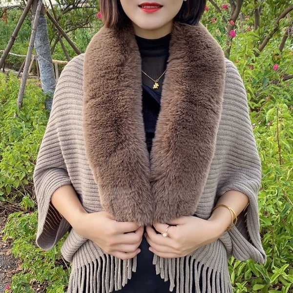 Knitted Fringed Fur-Neck Shawl marnetic
