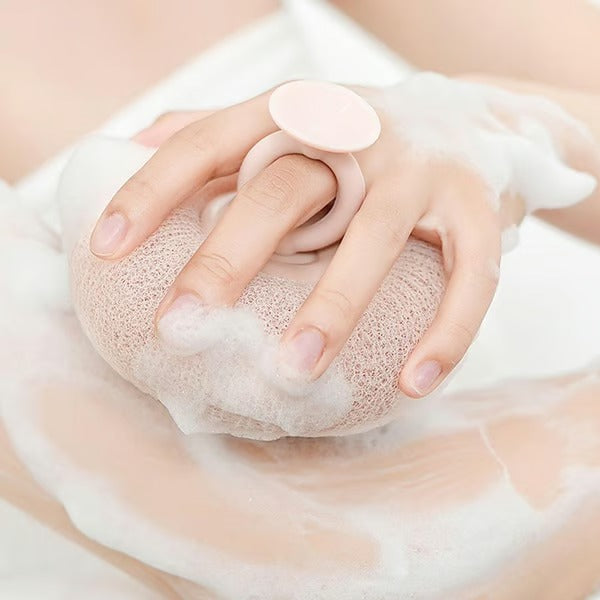 BloomScrub – Soft Sunflower Suction Bath Ball