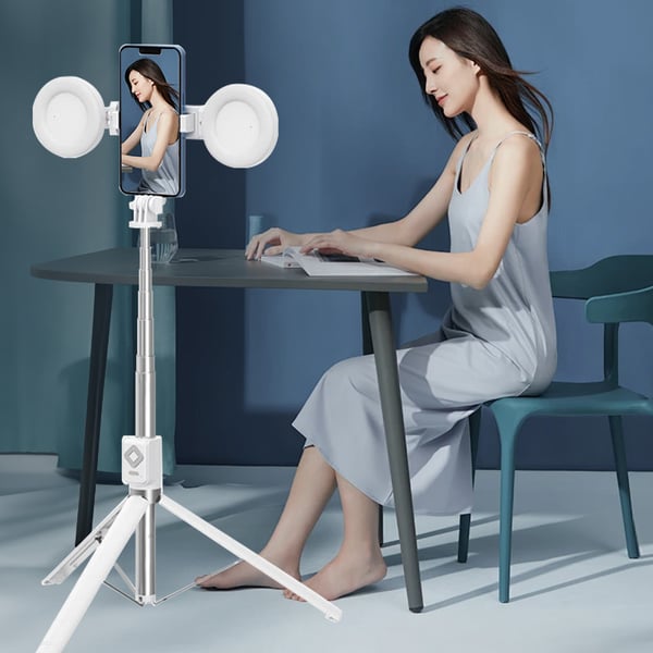 SnapBeam – Extendable Tripod with LED Fill Light