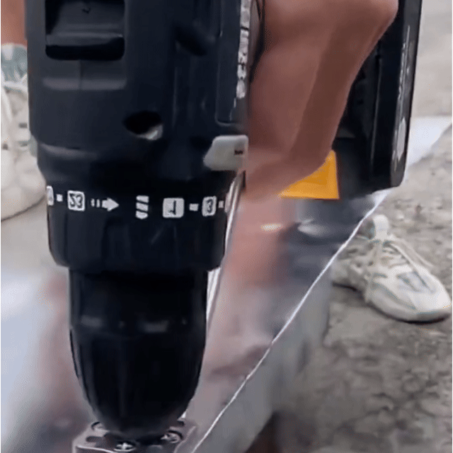 TitanTrim - High-Speed Metal Cutter
