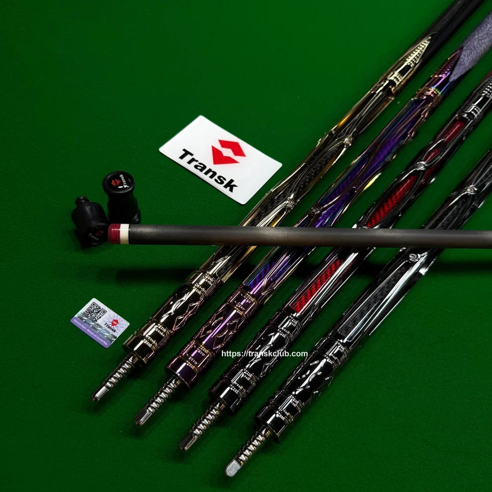 StrikeCore – Carbon Fiber Pool Cue Set