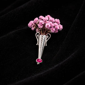 BloomBrooch  – Artistic Wearable Flower Holder Brooch