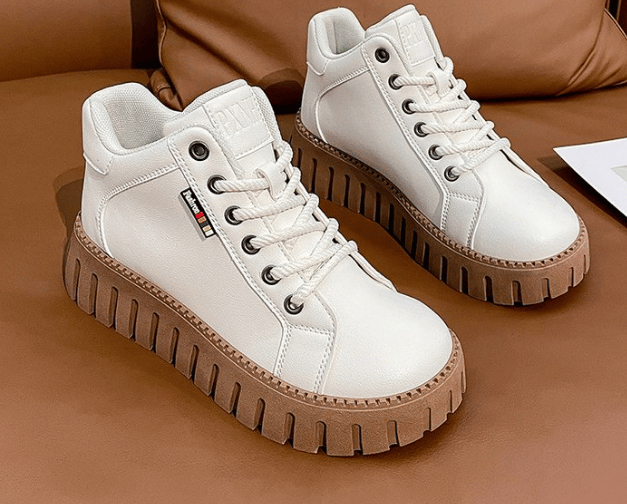 VeloraStep – Stylish Platform Boots