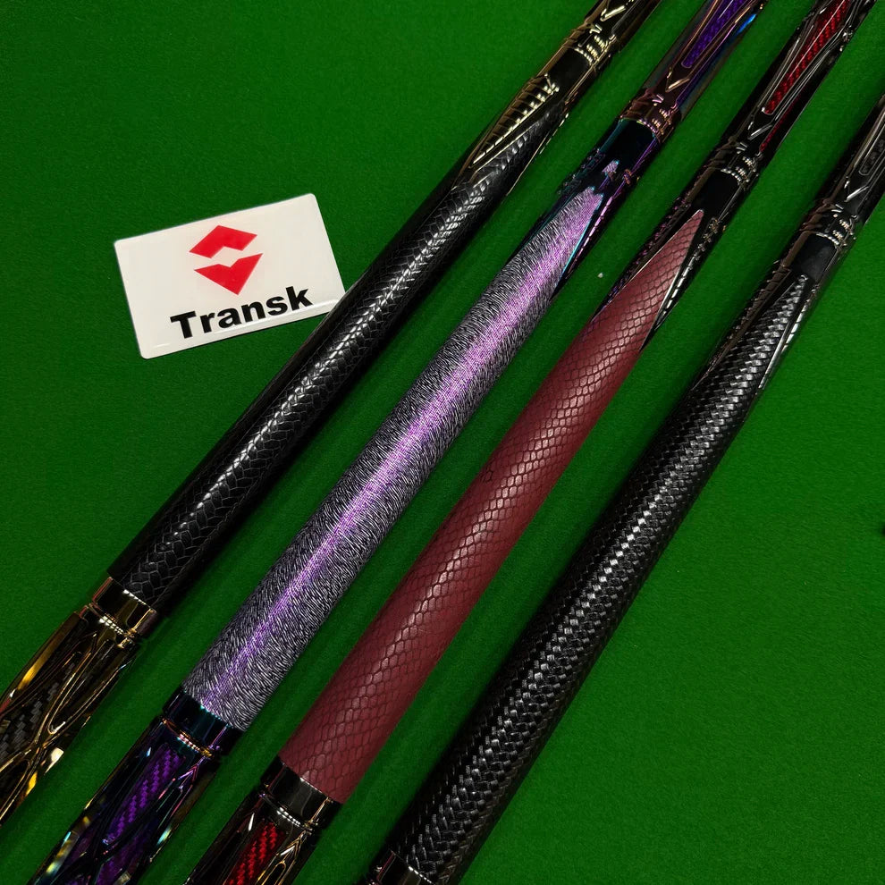 StrikeCore – Carbon Fiber Pool Cue Set