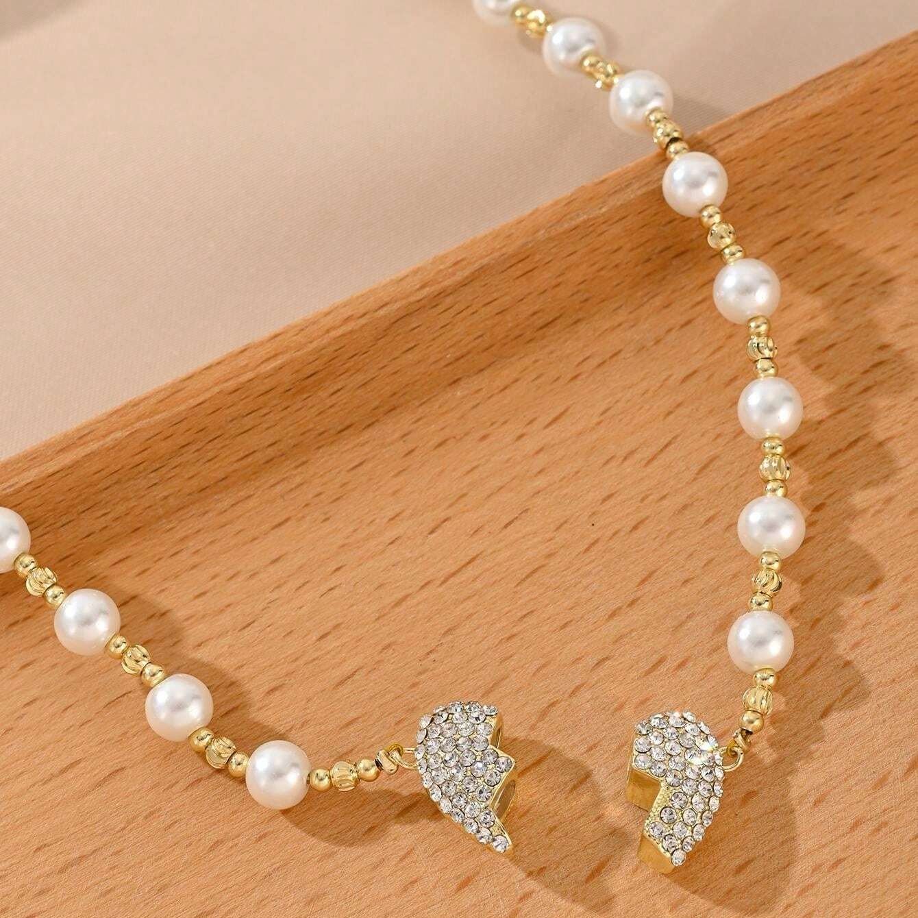 EternaPearl – Magnetic Heart Necklace
