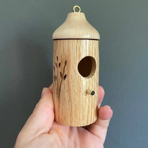 HummiNest – Wooden Hanging Hummingbird Feeder