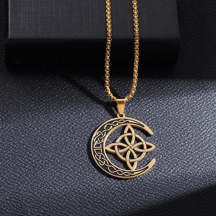 LunaCelt – Celtic Moon Pendant Necklace