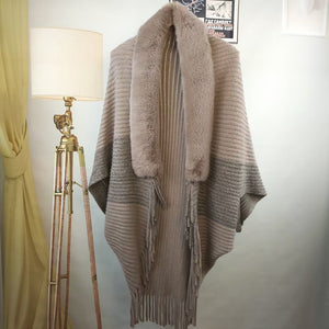 Knitted Fringed Fur-Neck Shawl marnetic