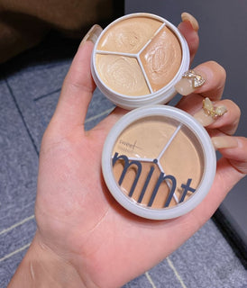 FaceDefine – 3-In-1 Concealer & Contour Palette