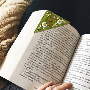 SeasonalSignature Stitch Clips Bookmarks marnetic