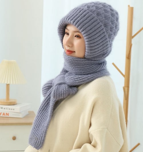 LunaWrap - Elegant Knitted Hooded Scarf