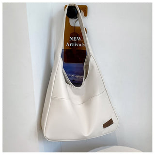 NovaTote – Minimal Leather Bag