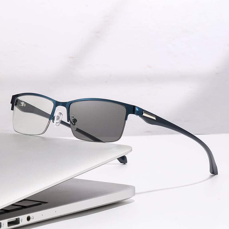 OptiShift - Auto-Tint Progressive Reading Glasses