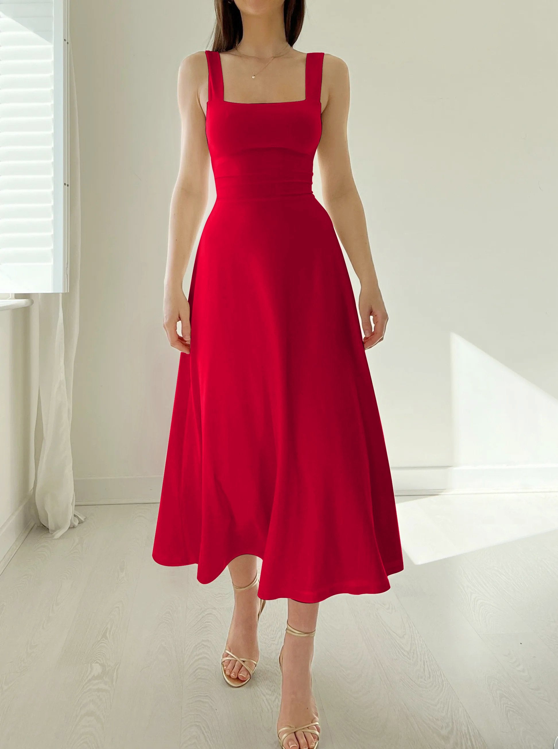 Fiora - Flattering High Waist Dress