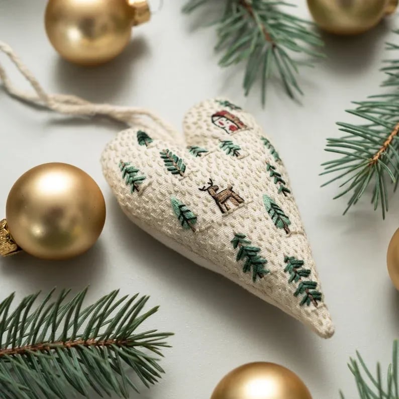StitchHeart – DIY Embroidered Ornament Kit