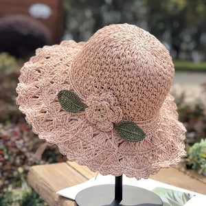 SunFlair – Elegant Ruffled Straw Hat