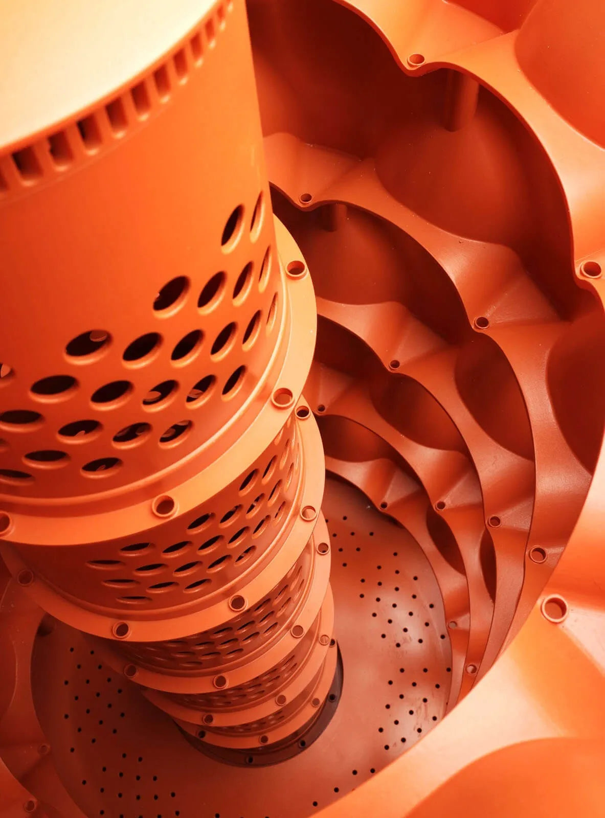 GrowSpin – Rotatable Garden Tower for Vertical Planting