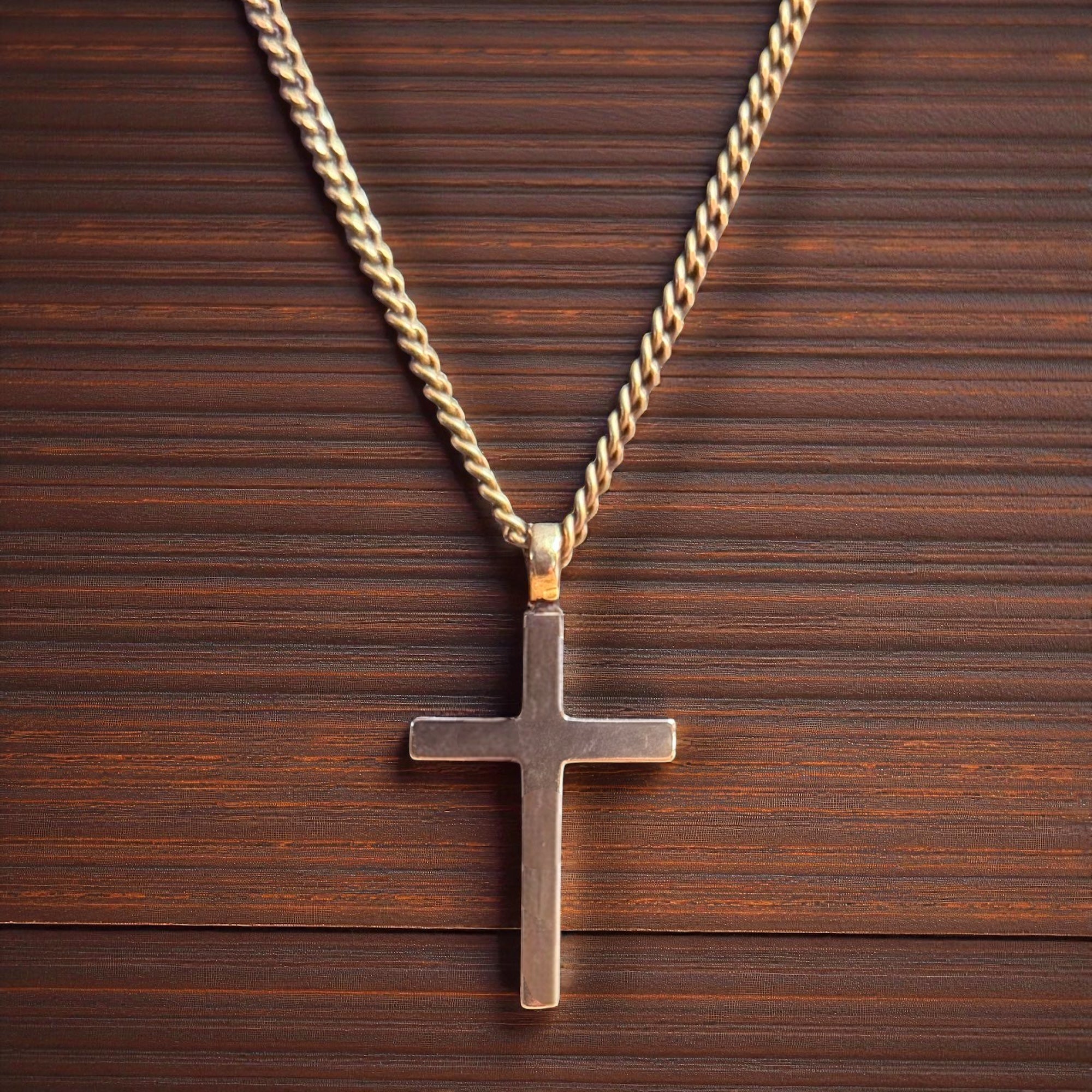 FaithKeeper – Timeless Cross Necklace