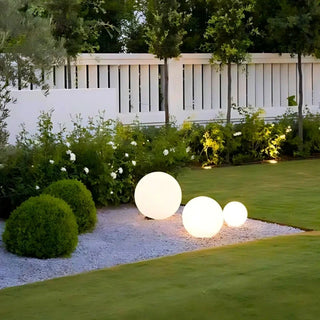 AuraBall – Decorative Spherical Outdoor Light