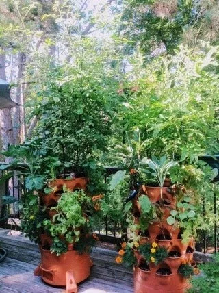 GrowSpin – Rotatable Garden Tower for Vertical Planting