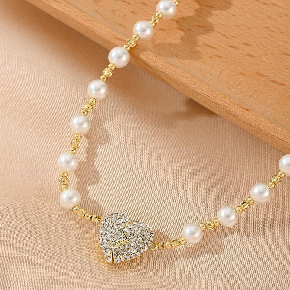 EternaPearl – Magnetic Heart Necklace