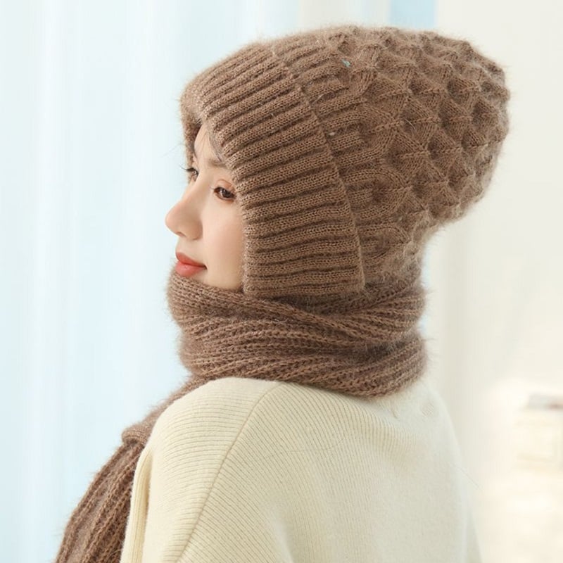 LunaWrap - Elegant Knitted Hooded Scarf