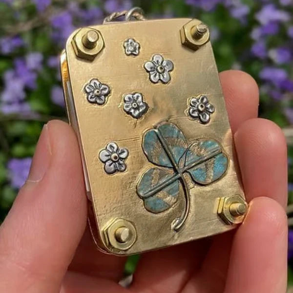 BloomLock - Handmade Portable Flower Press