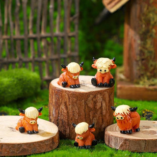 CowHunt – Mini Highland Cow Easter Game Set