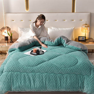 WarmHaven – Quilted Sherpa Winter Blanket