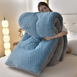 WarmHaven – Quilted Sherpa Winter Blanket
