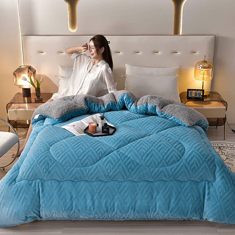 WarmHaven – Quilted Sherpa Winter Blanket