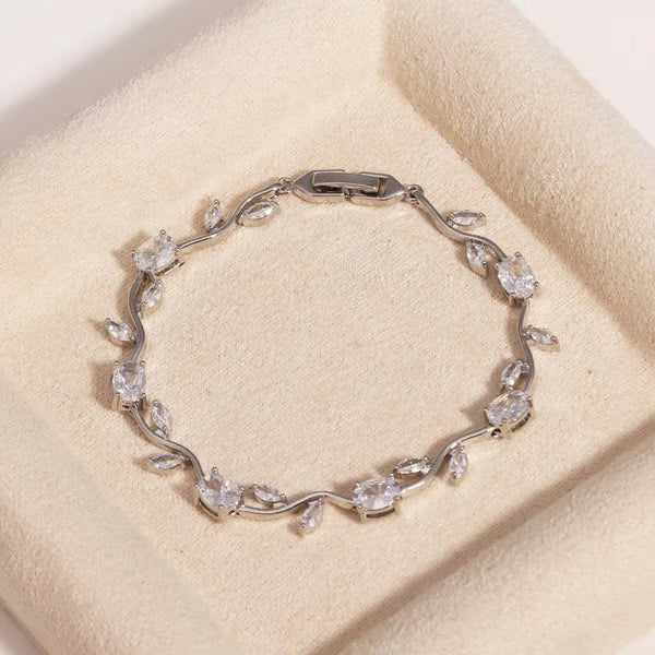 BloomVine – Delicate Rose Bracelet