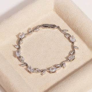 BloomVine – Delicate Rose Bracelet