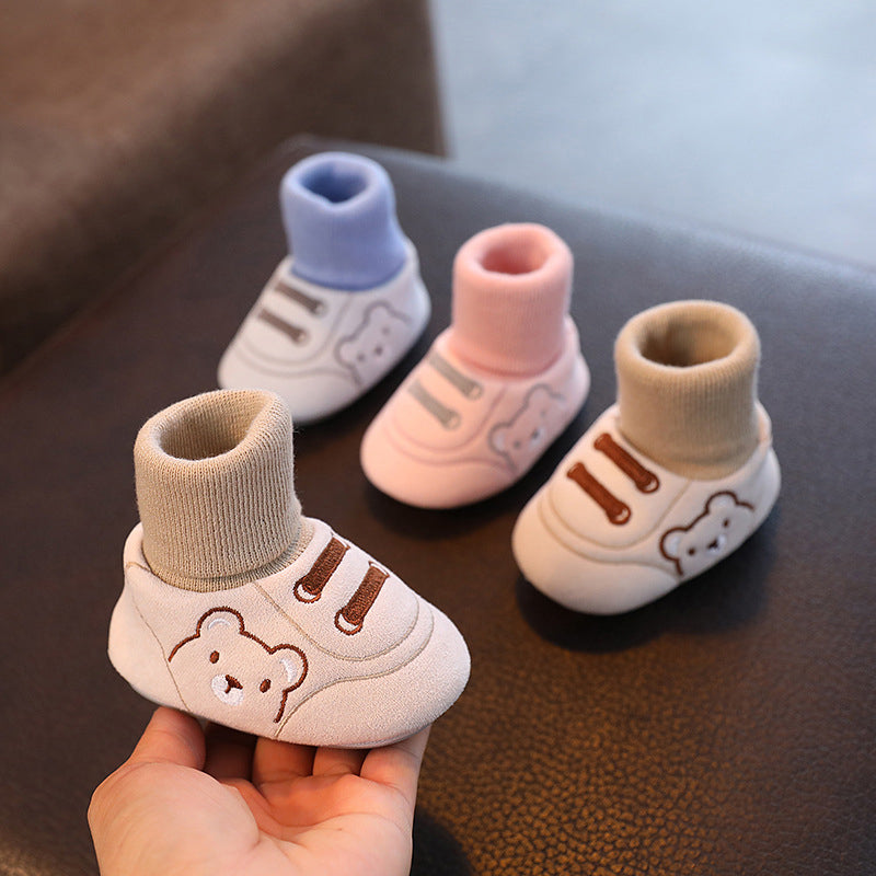 SnuggleSteps – Cozy Baby Winter Shoes
