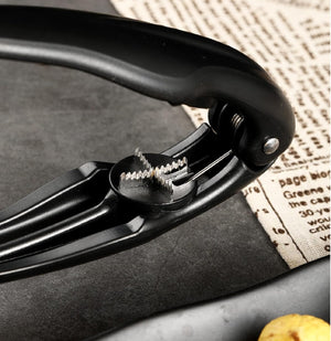 ChestnutEase - Ergonomic Stainless Steel Peeler