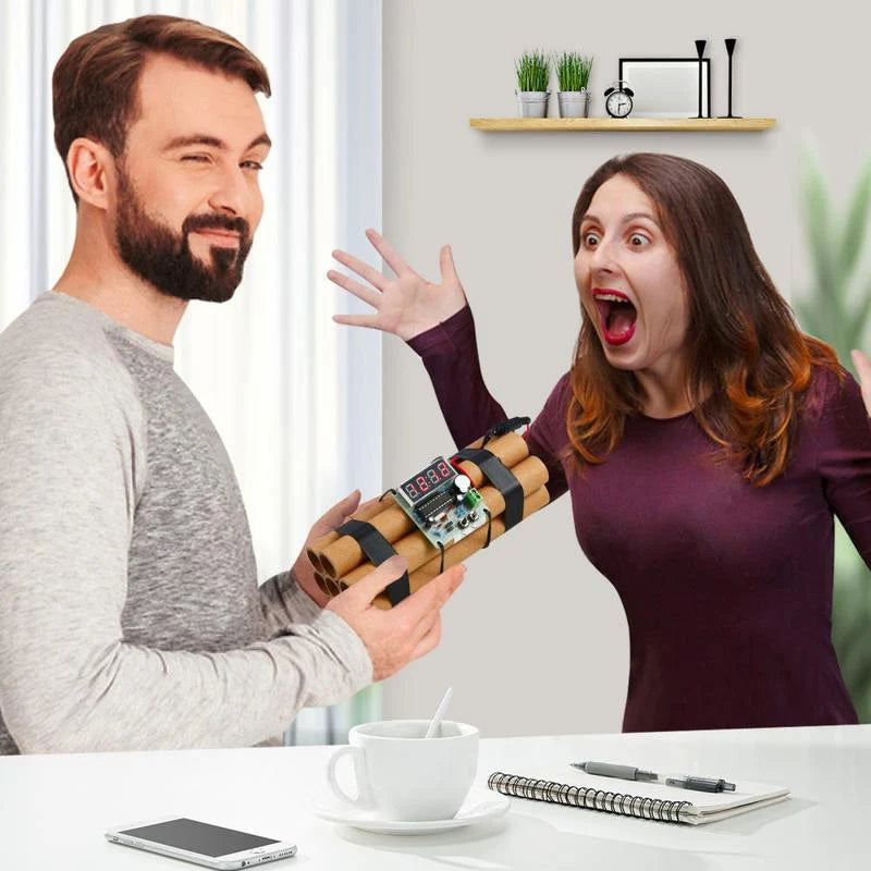 BlastTime – Dynamite Shaped Novelty Clock