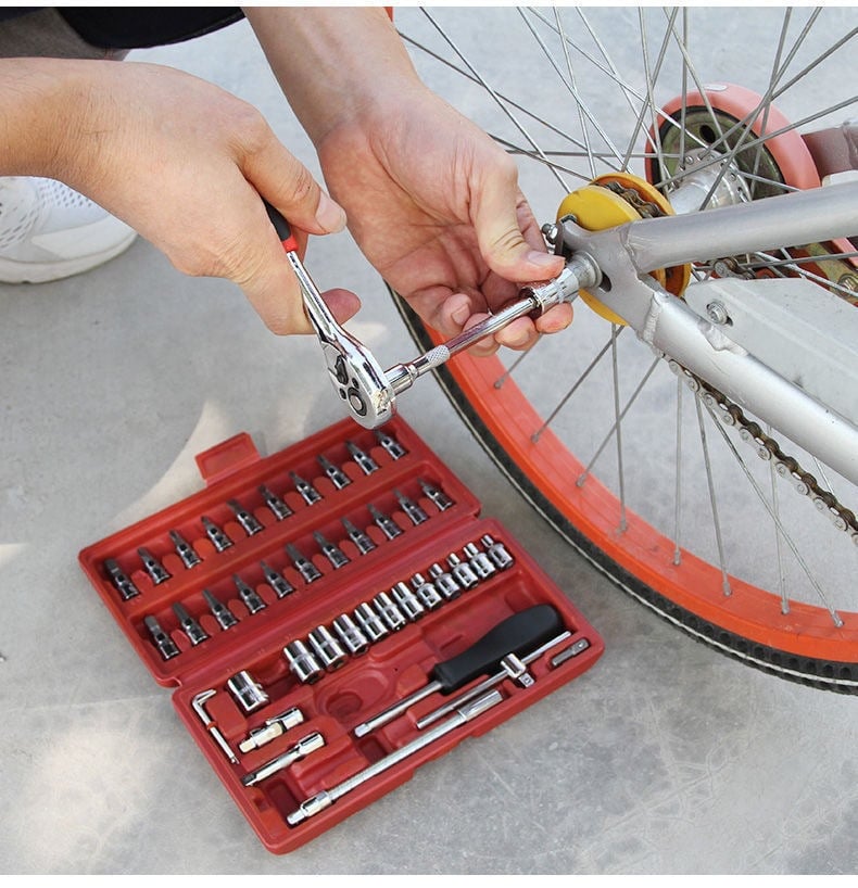 TorqueSlim – Ultra-Slim Cordless Ratchet Tool Set