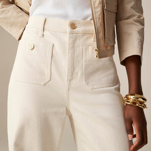 Crestelle | Signature Button Sophistication