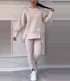 CASSIA - Cozy Yet Stylish Sweatshirt & Leggings Set
