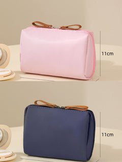 BeautyVault – Compact Large Capacity Makeup Bag