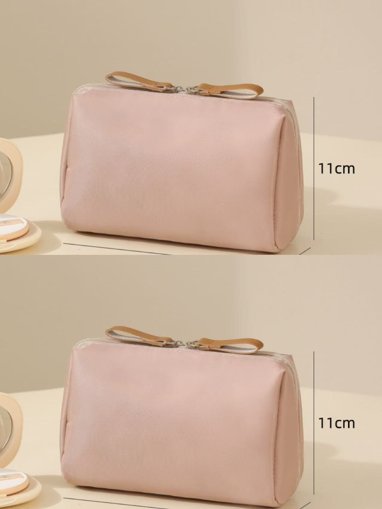 BeautyVault – Compact Large Capacity Makeup Bag