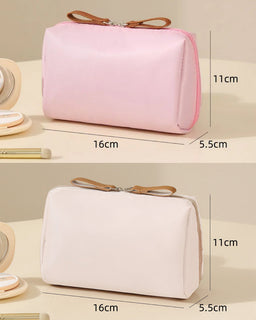 BeautyVault – Compact Large Capacity Makeup Bag