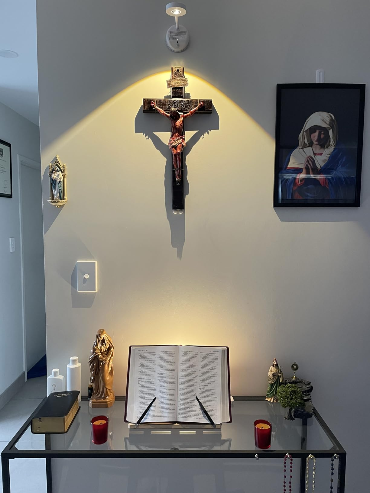 FaithCraft – Handmade Realistic Crucifix Christ