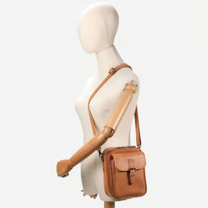 LuxeLoom – Classic Leather Crossbody Bag